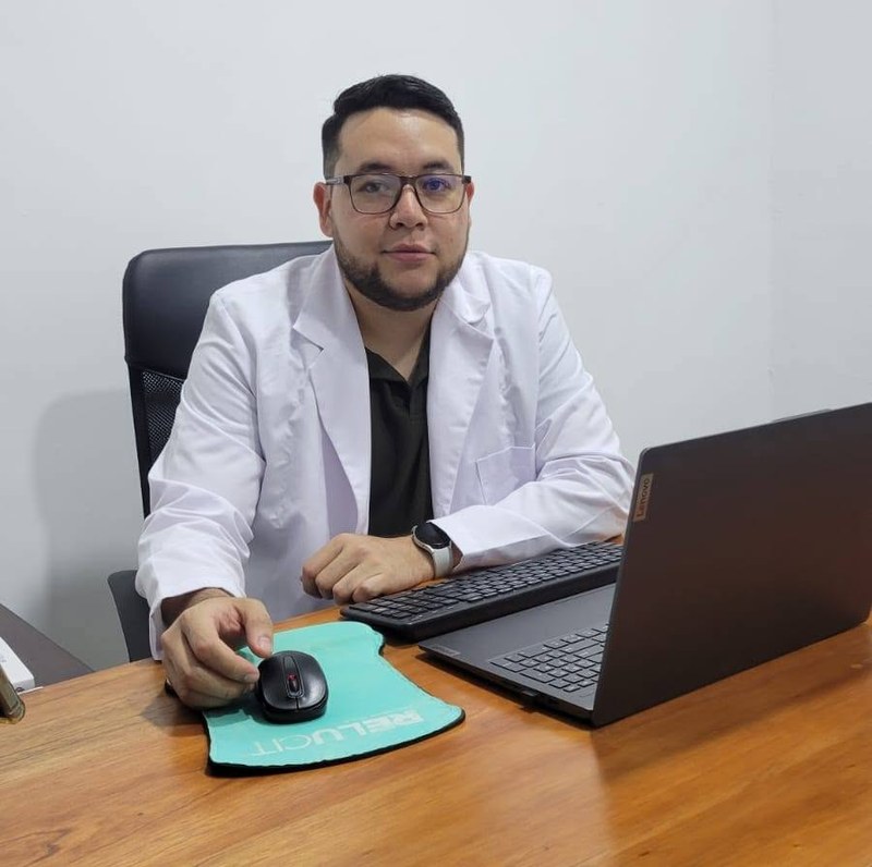 Dr. Denis Rizo, Medicina General